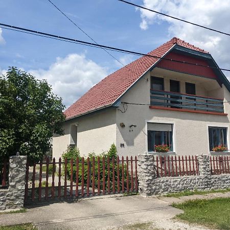 فيلا Tulipan Haz Szilvásvárad المظهر الخارجي الصورة